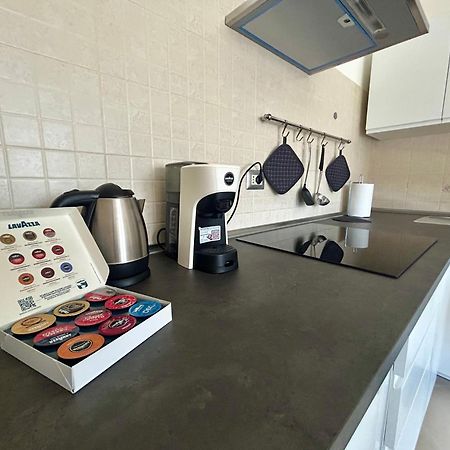 Urban Sky Loft Fiumicino Apartment Luaran gambar