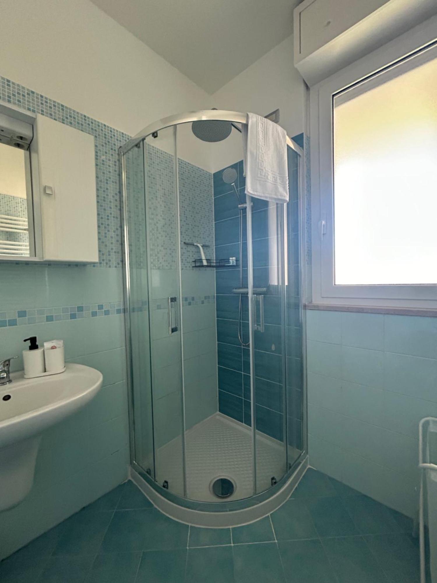 Urban Sky Loft Fiumicino Apartment Luaran gambar